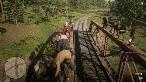 武汉一女教师，新婚不久怀孕，孩子出生后，丈夫竟脸色大变，扭头就走再也没回来